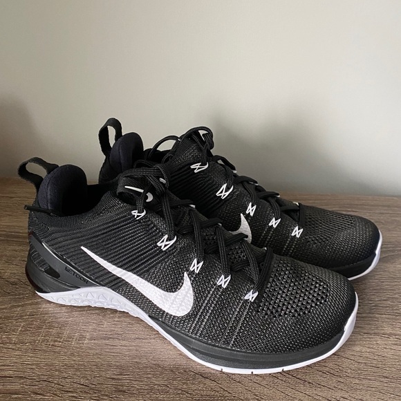 Nike Shoes - Nike Womens Metcon Dsx Flynit 2